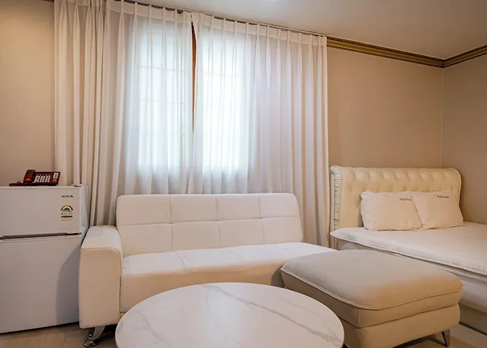 Sense 4* Busan